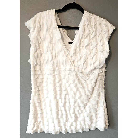 Jennie & Marlis Woman V Neck White Ruffled Sleeveless Top Stretchy XL - Picture 1 of 8
